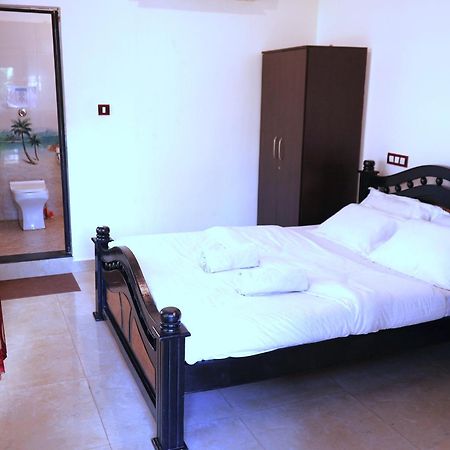 This Is It Beachfront - Rooms, Cafe & Events Arambol Ngoại thất bức ảnh