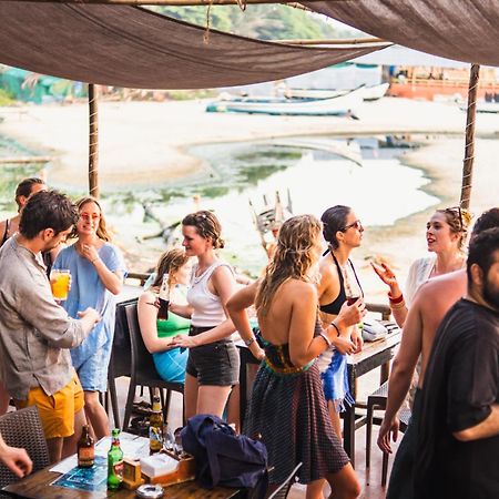 This Is It Beachfront - Rooms, Cafe & Events Arambol Ngoại thất bức ảnh