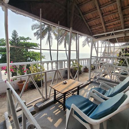This Is It Beachfront - Rooms, Cafe & Events Arambol Ngoại thất bức ảnh