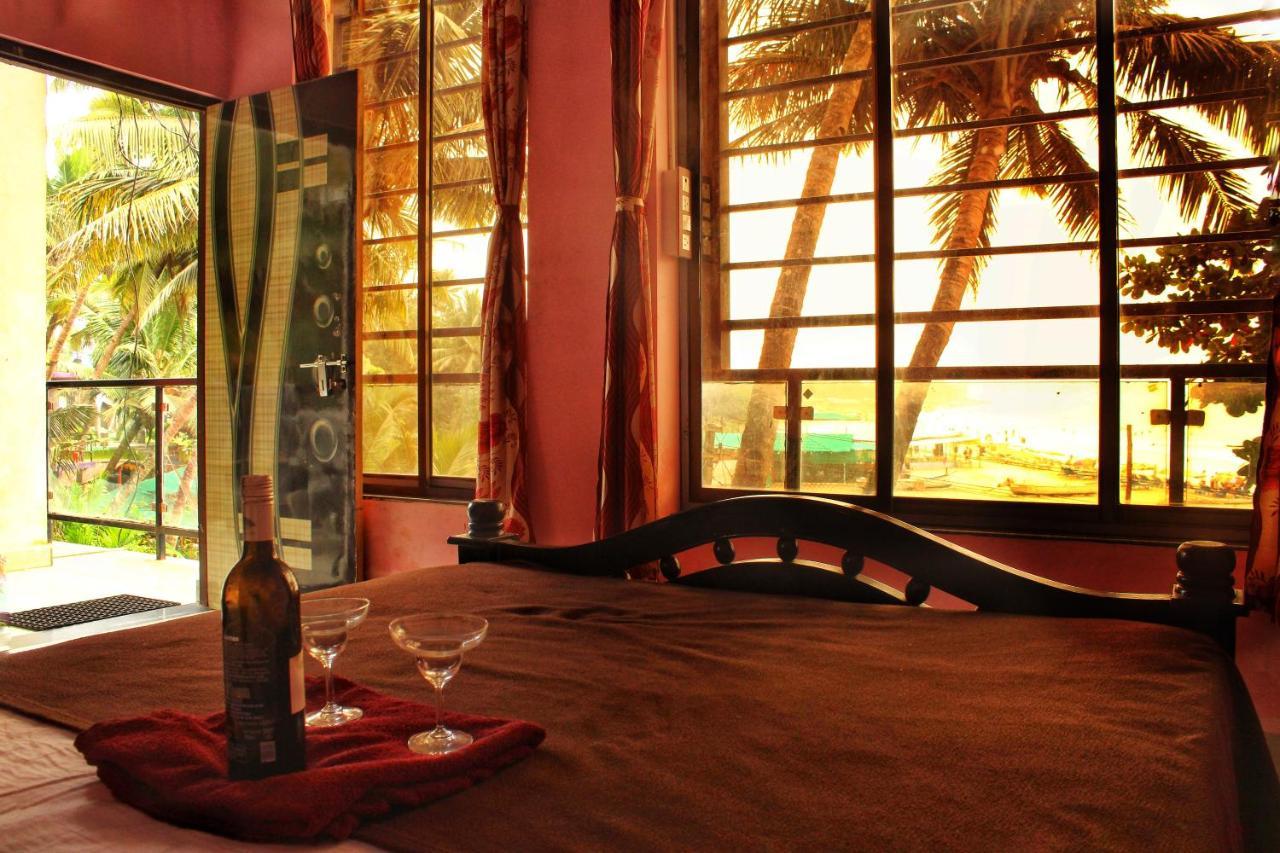 This Is It Beachfront - Rooms, Cafe & Events Arambol Ngoại thất bức ảnh